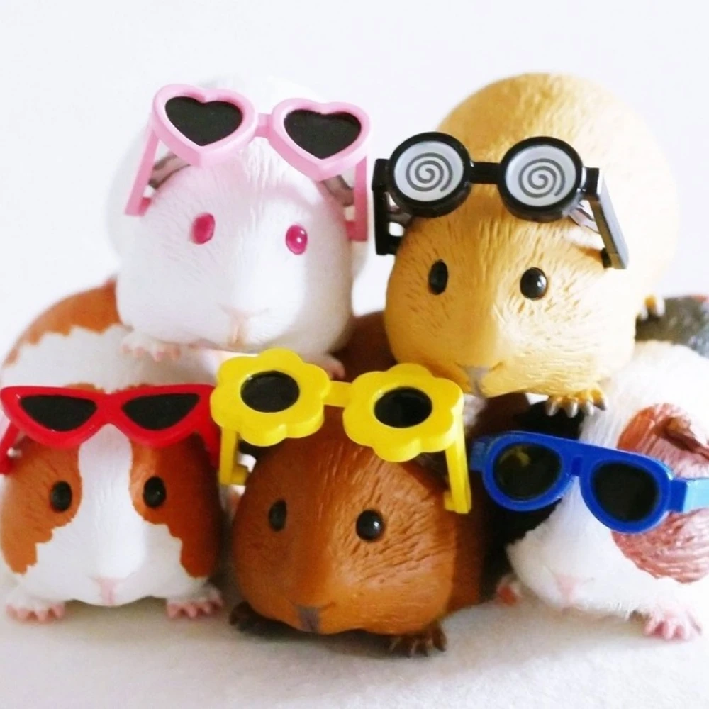 Figura de hámster gordito con gafas – Juguete de cápsula - imagen 3