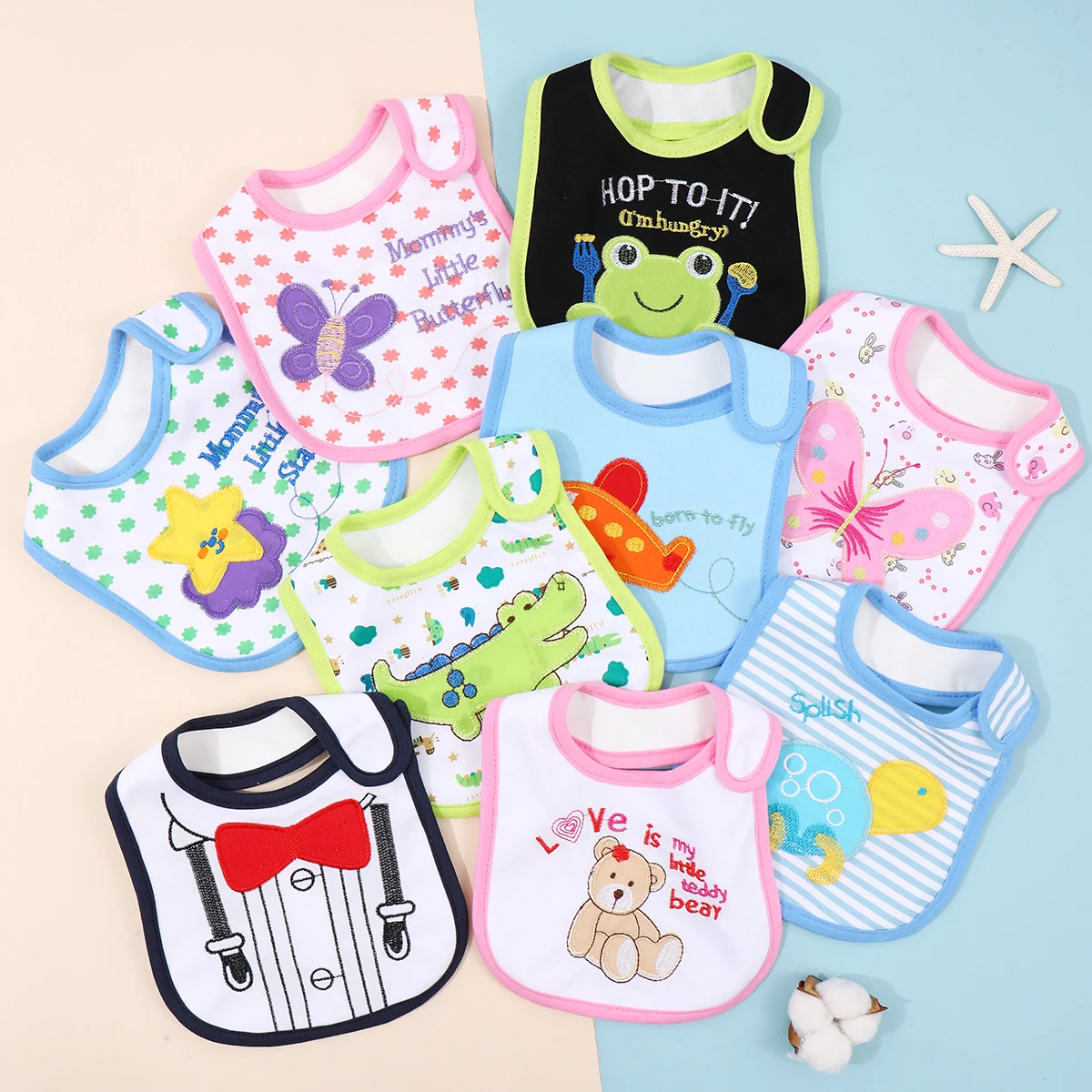 Babero con delantal impermeable y dibujos animados