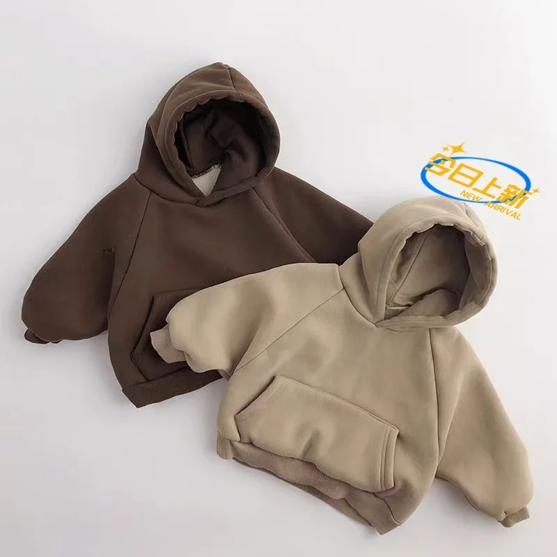 Sudadera de lana con capucha cálida para niños en invierno