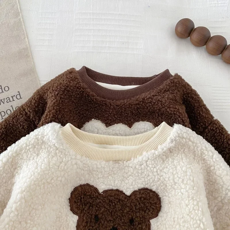 Conjunto cálido para otoño e invierno