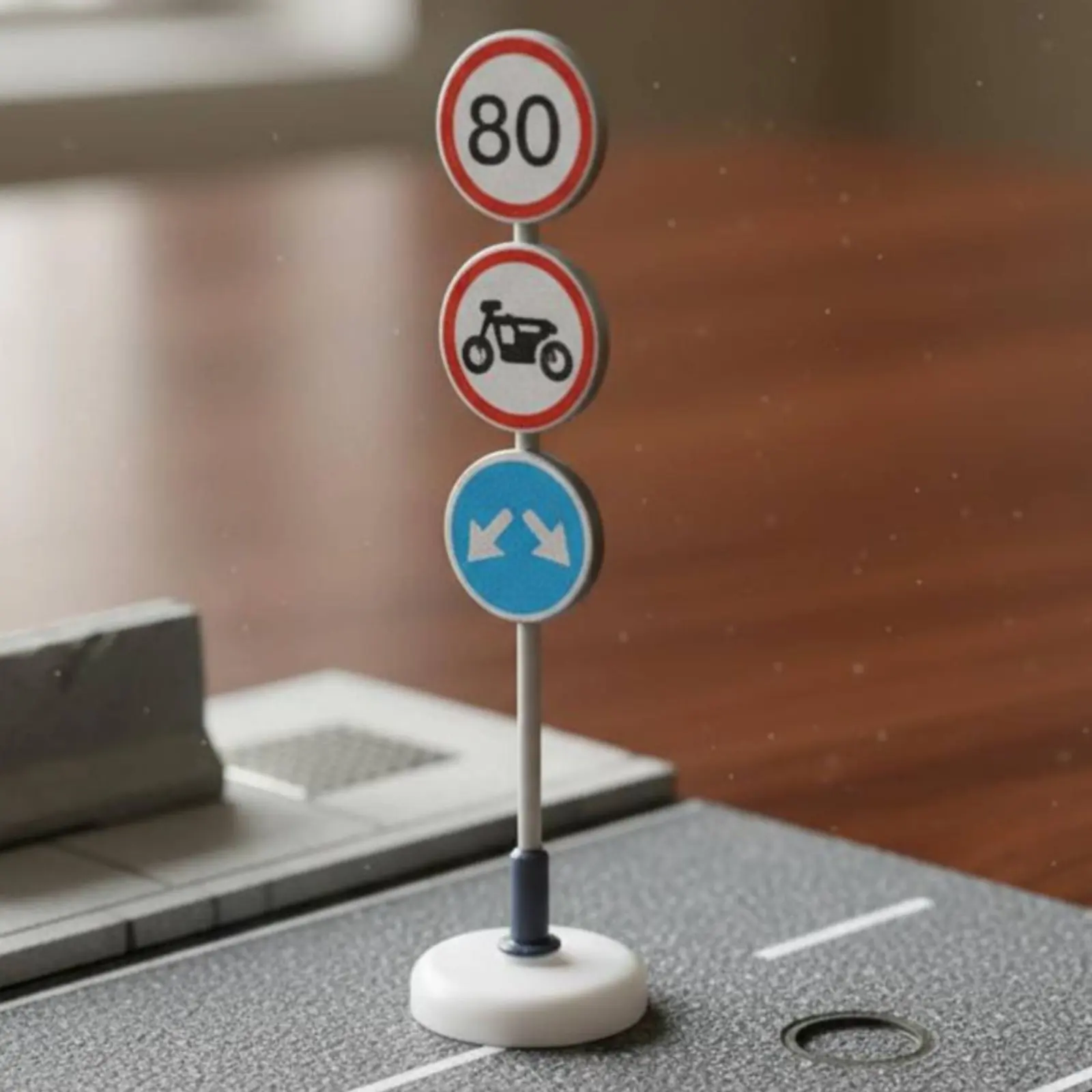 Señales de tráfico en miniatura para juegos creativos infantiles - imagen 3