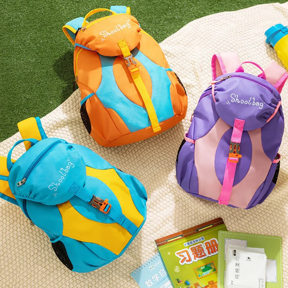 Mochila infantil de rayas coloridas en nailon resistente - imagen 5