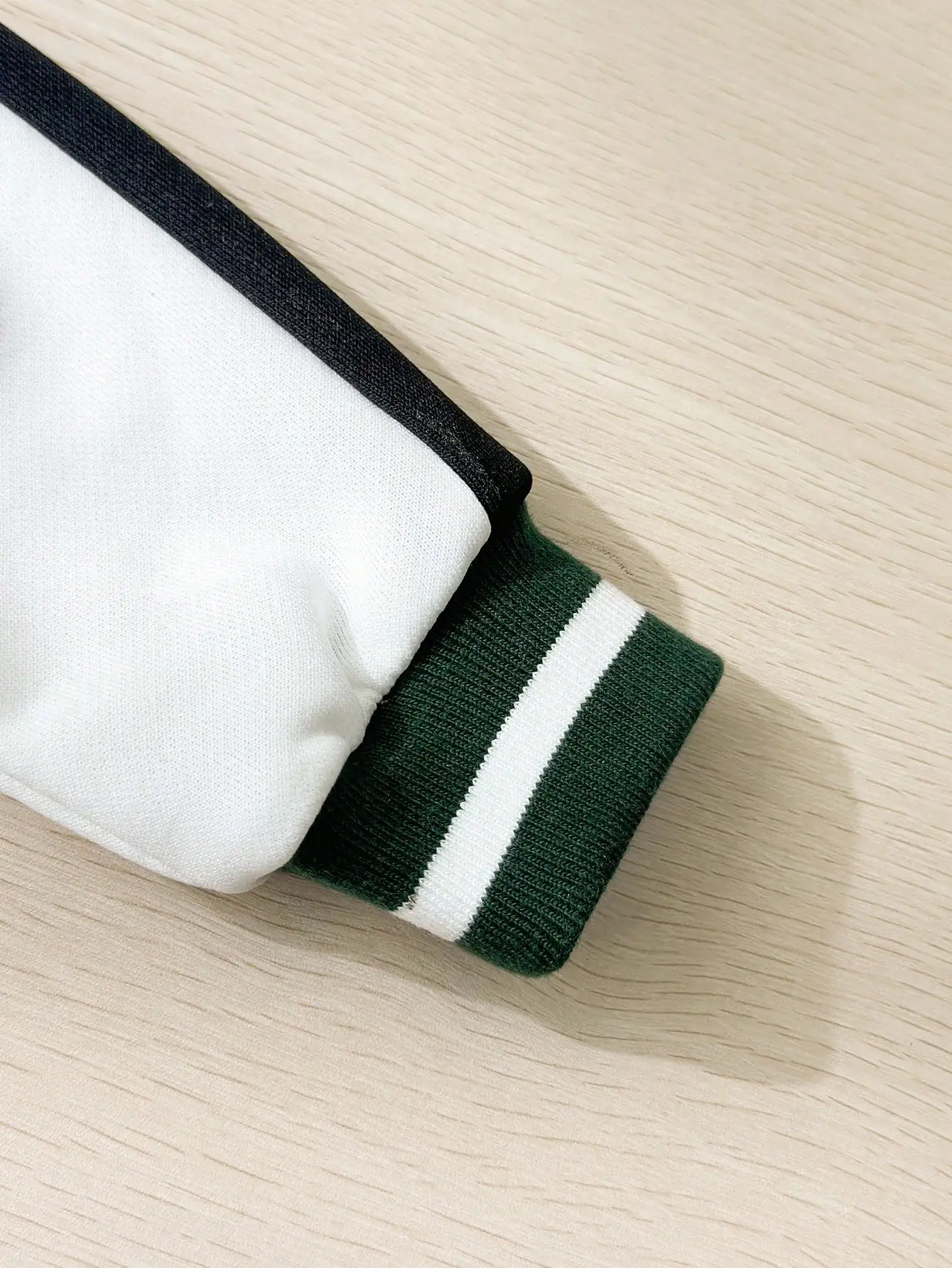 Camisa de manga larga bebé con estampado y solapa blanca - imagen 5