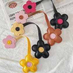Llavero de cuero PU con girasol y flor de cinco pétalos