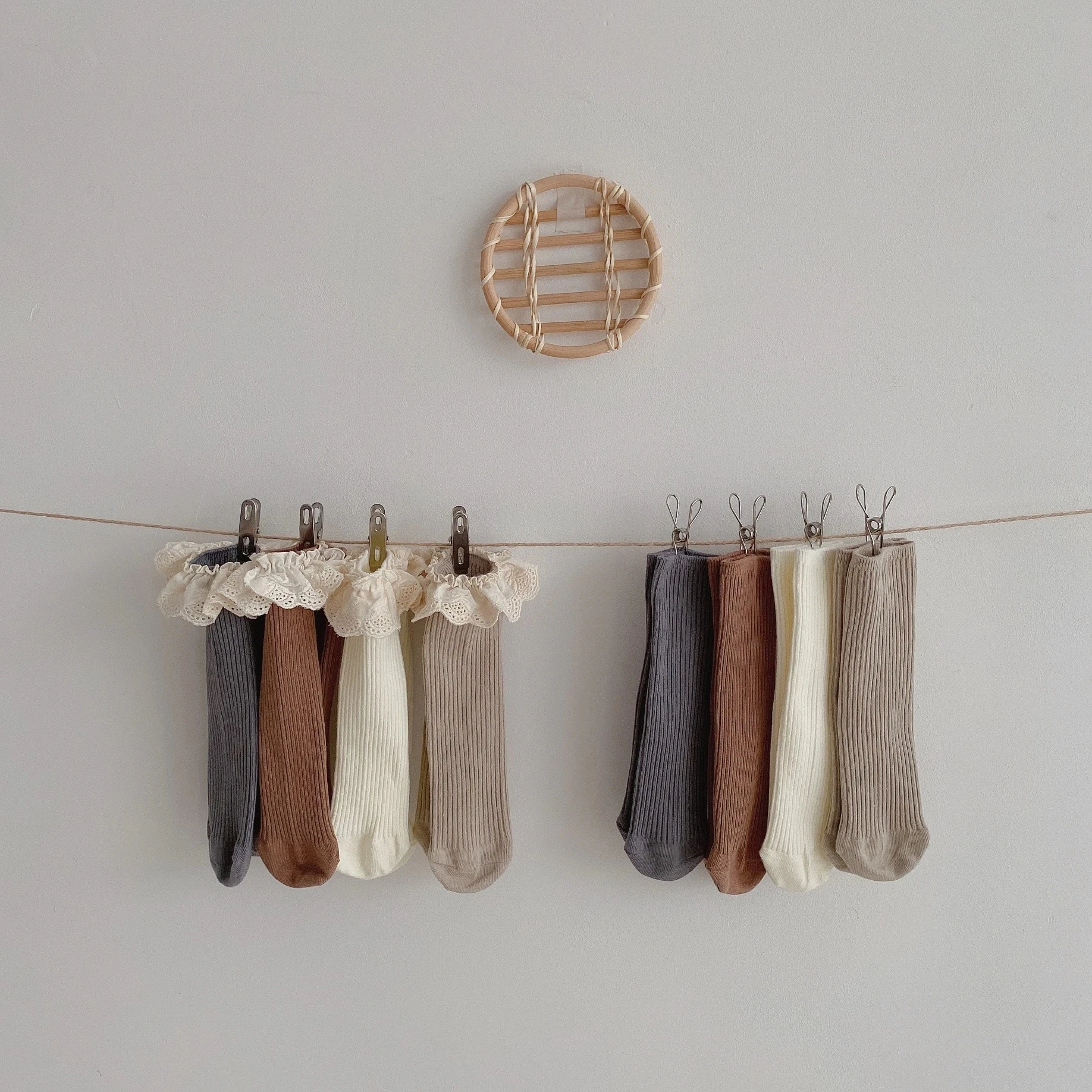 Calcetines de encaje con volantes para niña – Algodón suave estilo princesa - imagen 4