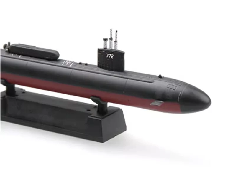 Vista del modelo terminado y su estilo submarino