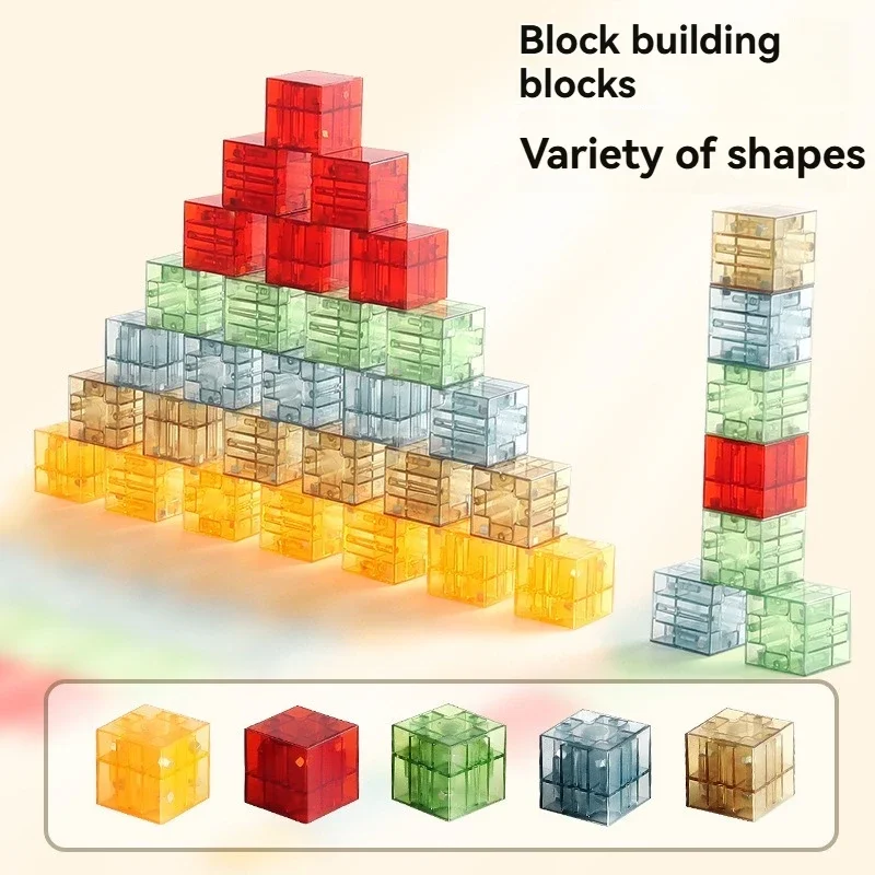Construcciones rápidas y coloridas en la mesa de juego