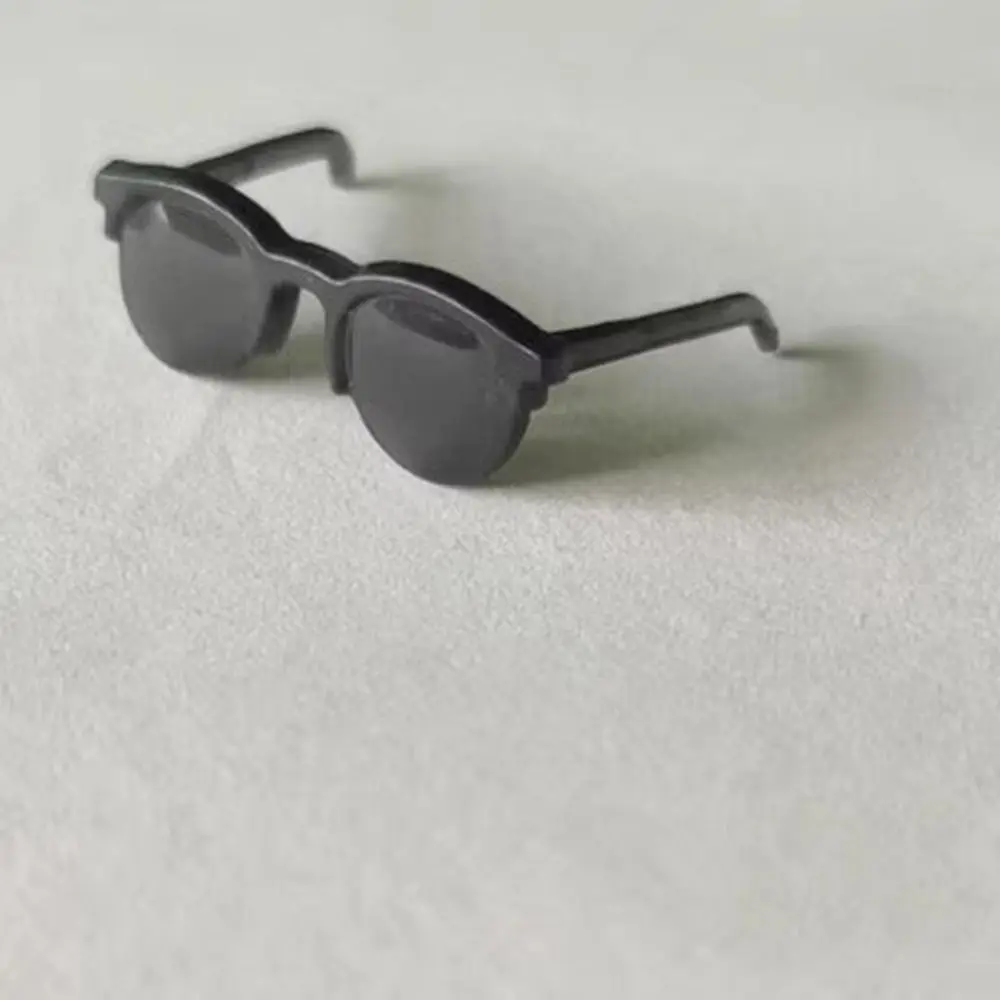 Gafas de sol estilo gato con montura negra