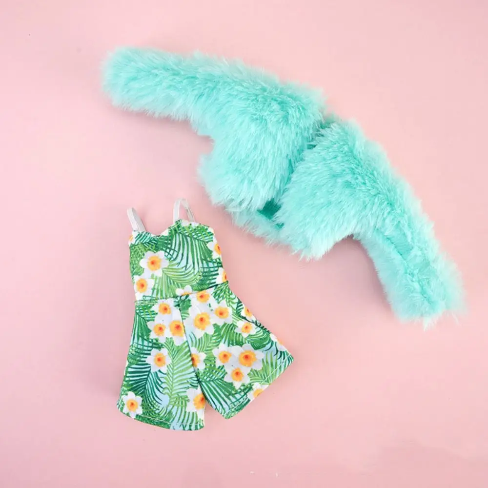 Conjunto de falda y abrigo para muñeca