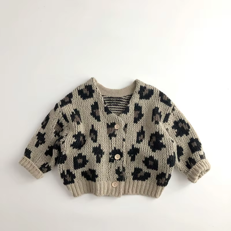 Milancel Suéter de leopardo para niñas y cárdigan de punto suave - imagen 2