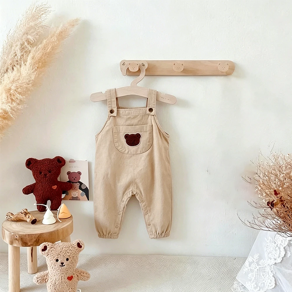 Colgador de ropa infantil en madera con corazón y orejas de conejo - imagen 3