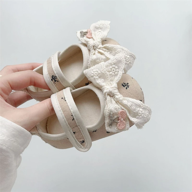 Zapatos antideslizantes primavera y otoño para niñas estilo princesa