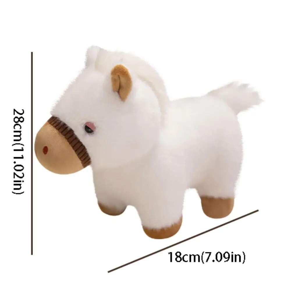 Peluche de potro suave y esponjoso en vista frontal
