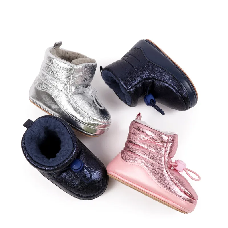 Botines de invierno lisos en tonos disponibles