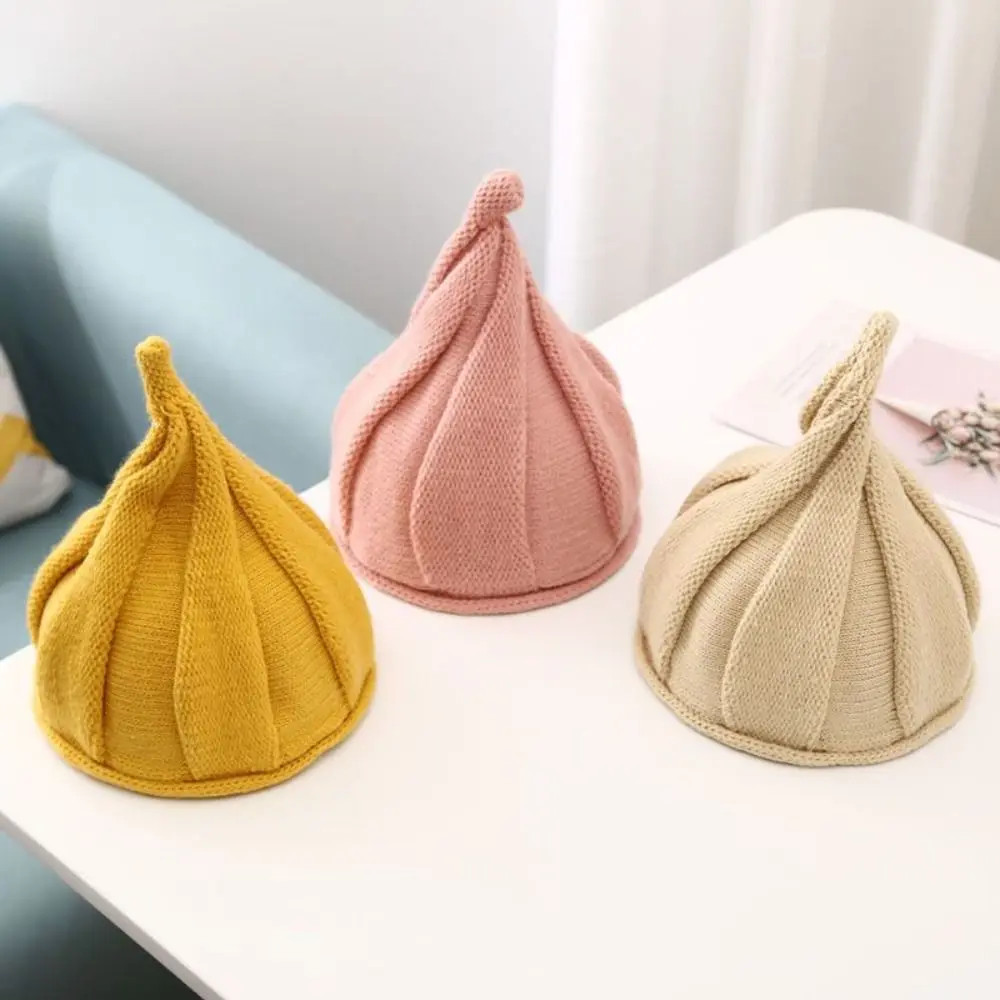 Variedad de colores de gorros para bebés