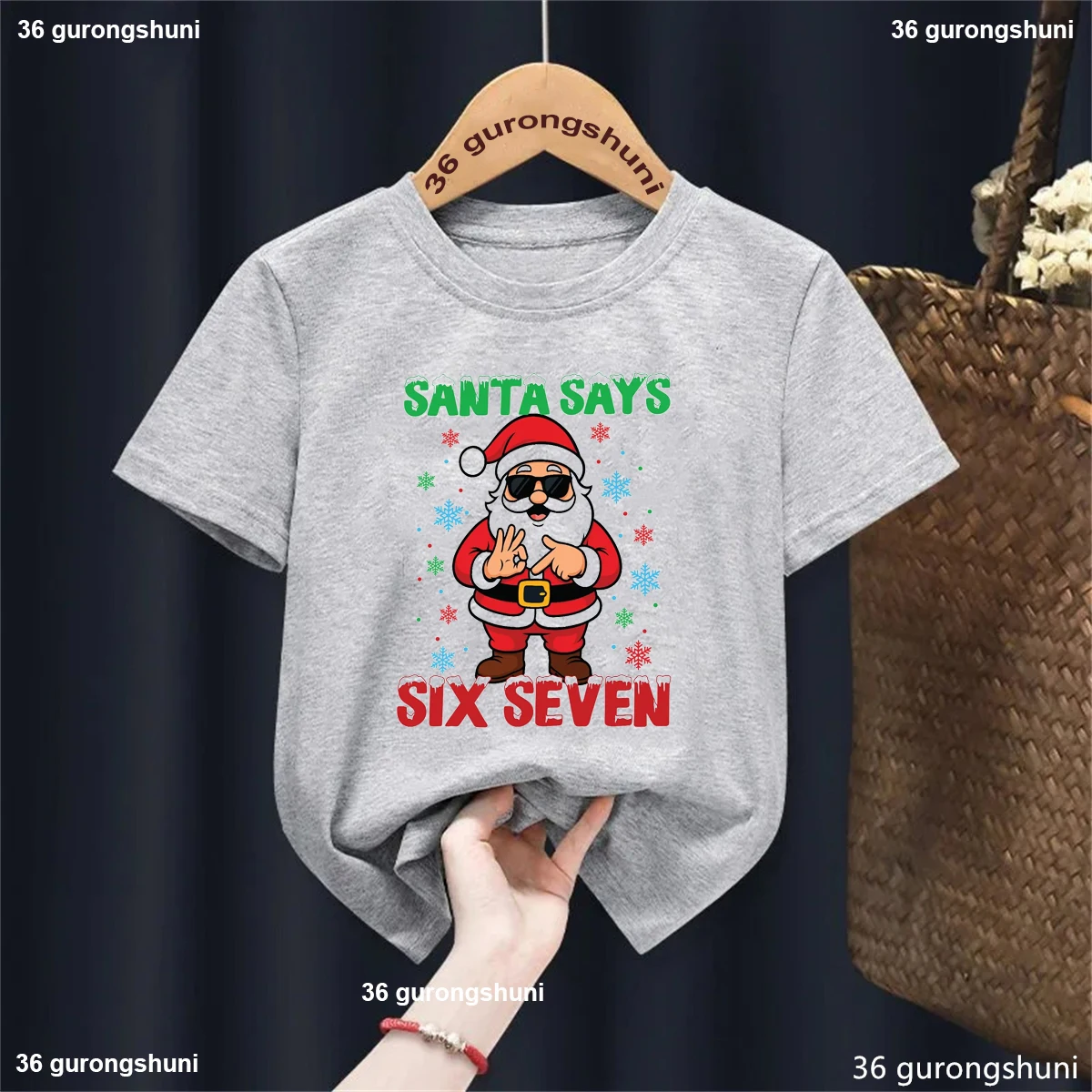 Camiseta de Navidad divertida con copos y Papá Noel para niños - imagen 2