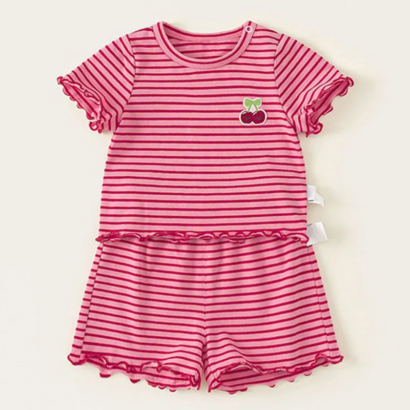 Conjunto de verano para niña: camiseta a rayas y pantalón corto - imagen 4