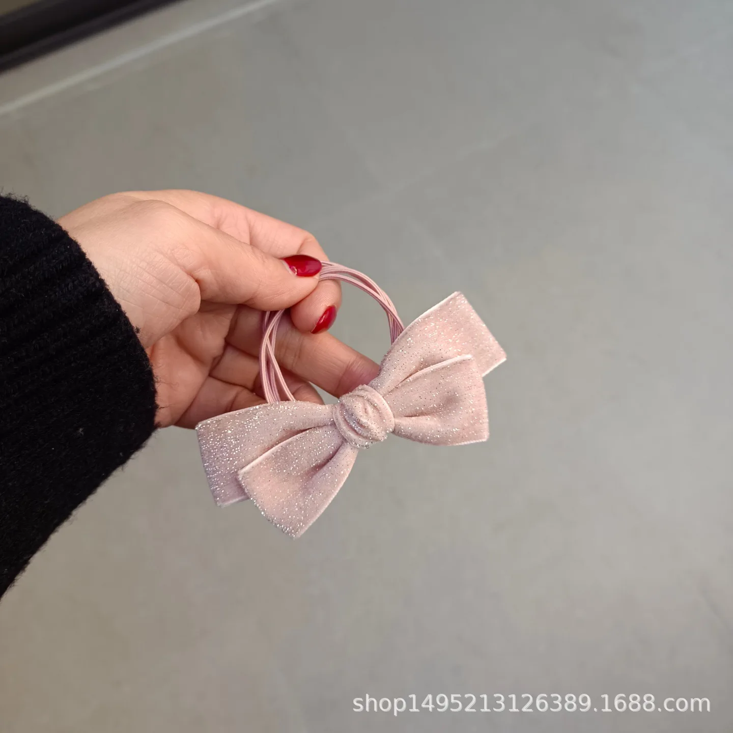 Diadema rosa de terciopelo con lazo plateado, goma elástica - imagen 4