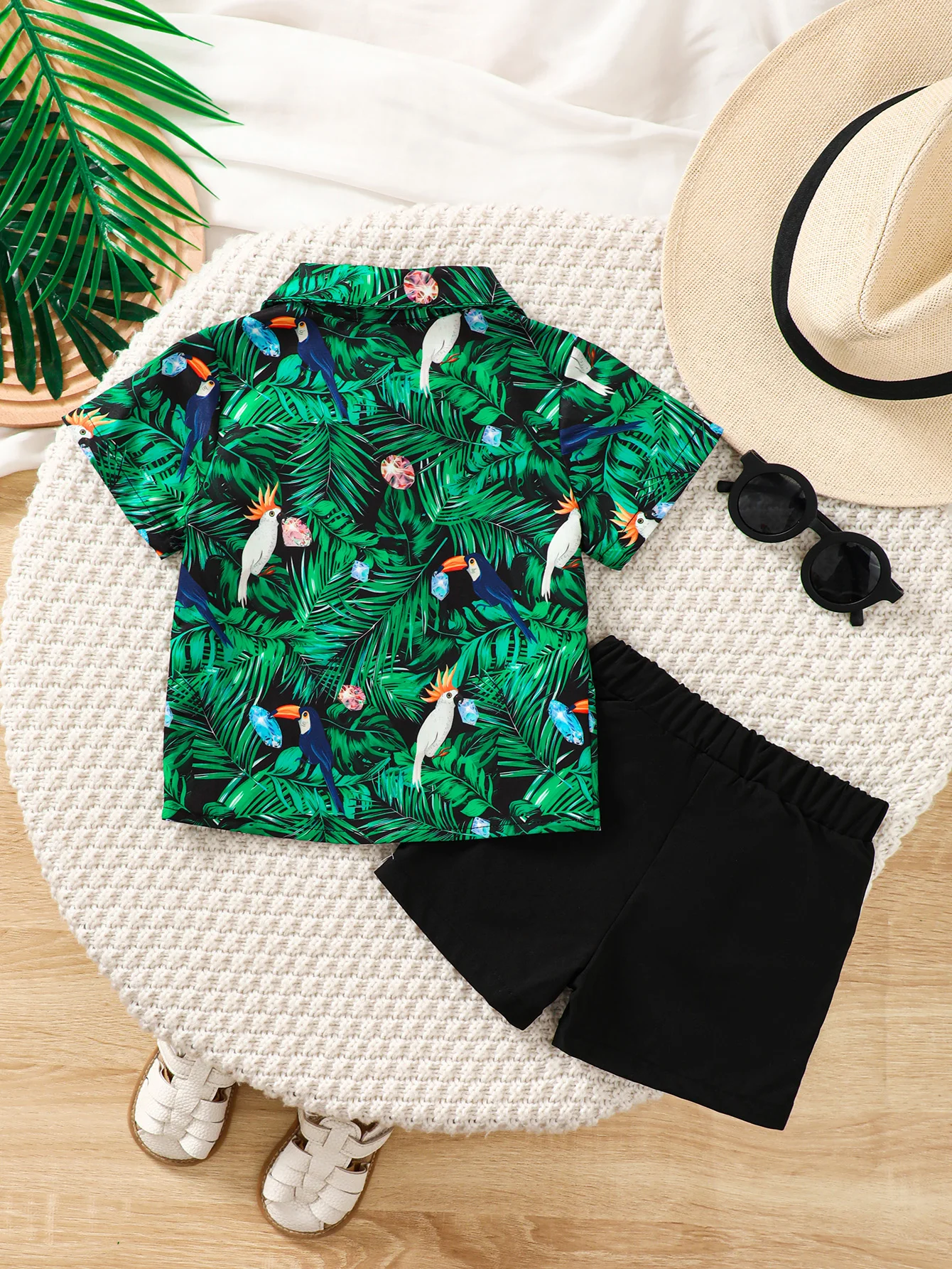 Conjunto de verano tropical para niño: camisa manga corta y bermudas - imagen 2
