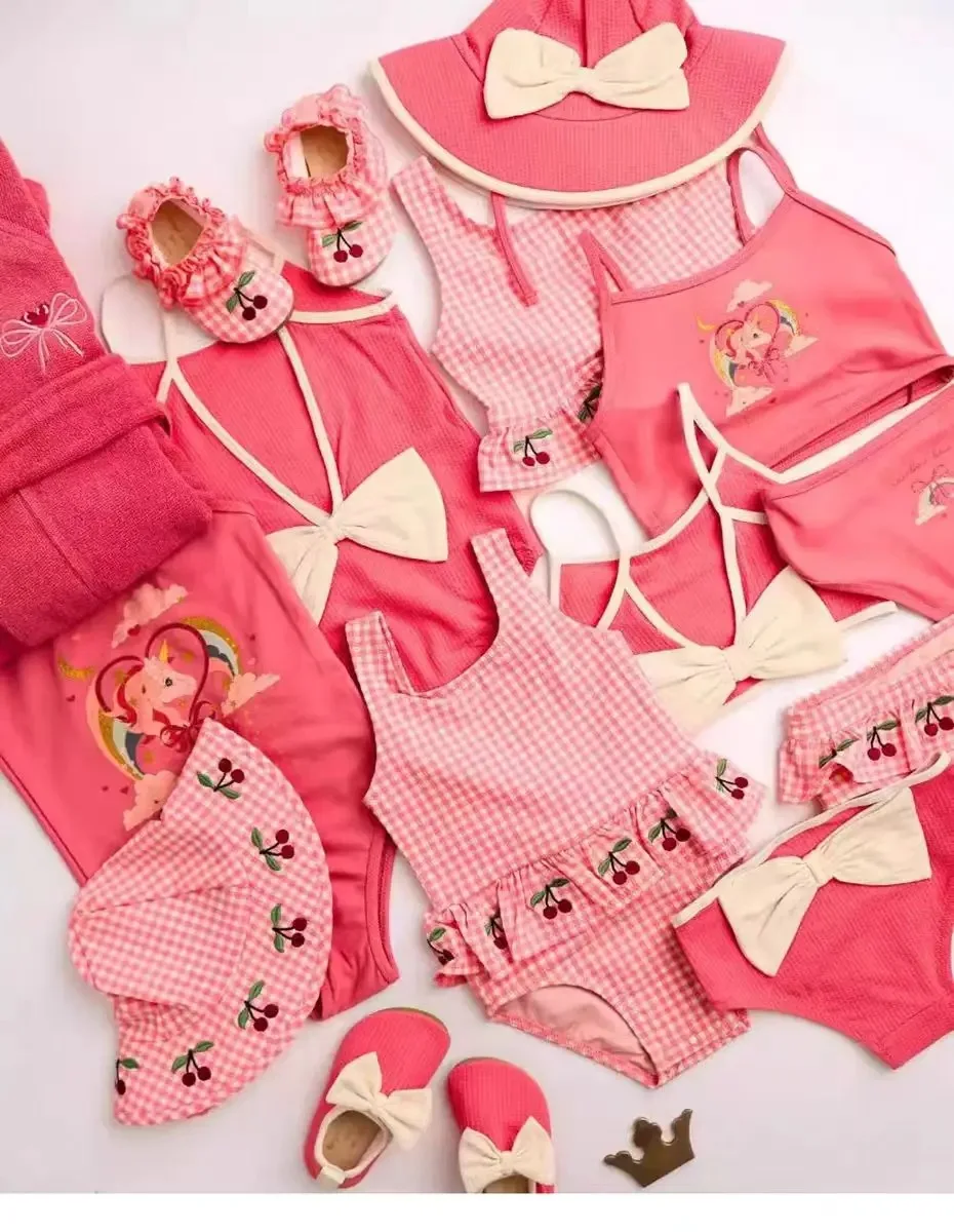 Bañador de una pieza para niña KS con gorro a juego - imagen 4