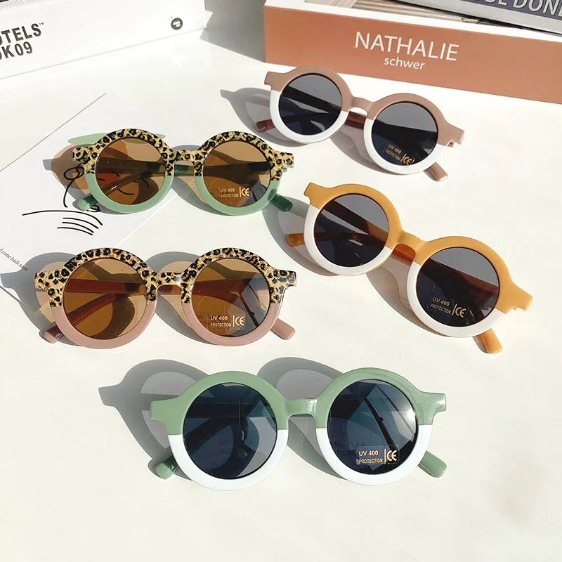 Gafas de sol redondas para niños con oso de dibujos y UV400 - imagen 3