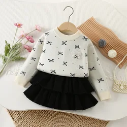 Milancel conjunto de punto para niña con jersey y falda plisada