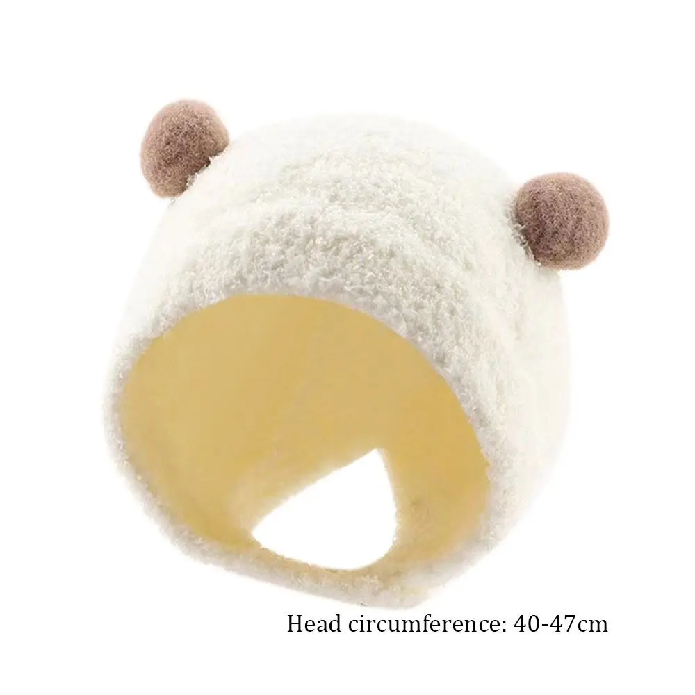 Gorro infantil con diseño animado y estilo casual