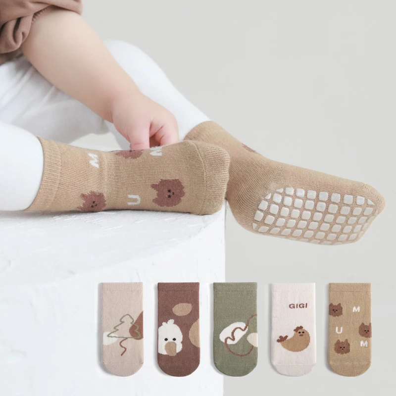 Calcetines antideslizantes de invierno para bebe - dibujos animados - imagen 3