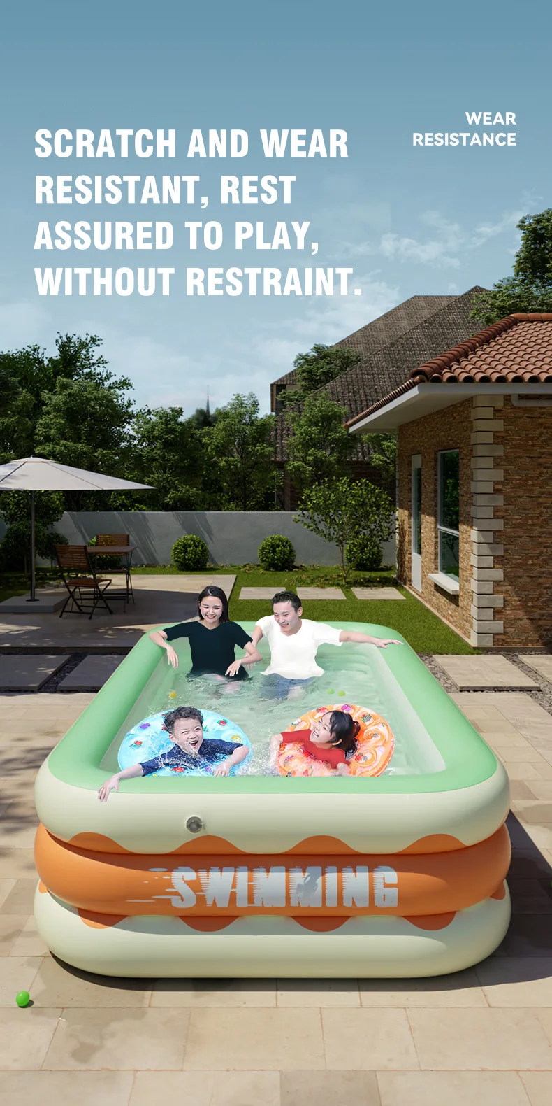 Piscina inflable llena en un jardín exterior