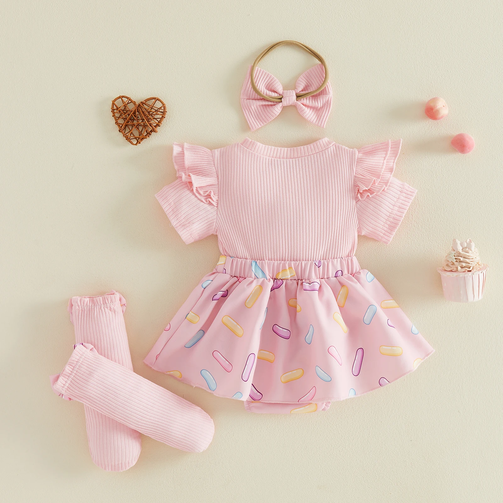 Conjunto bebé niña para cumpleaños con bordado y falda estampada