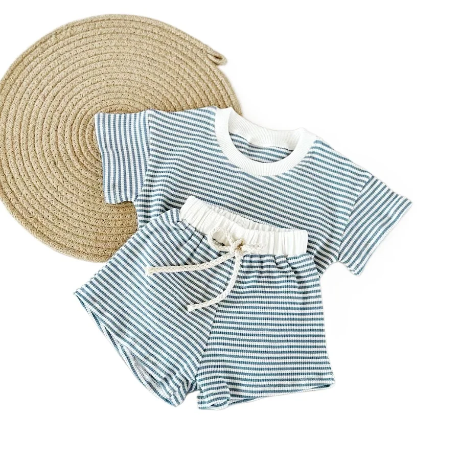 Conjunto de verano bebé algodón a rayas con pantalón corto transpirable