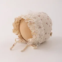 Sombrero de sol de encaje para niñas con protección auditiva y visera