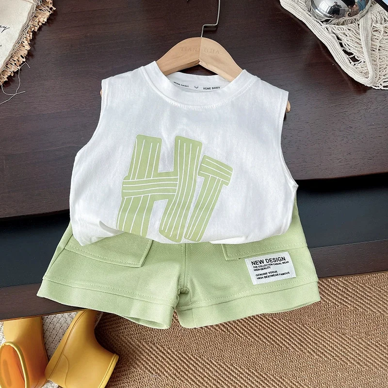 Conjunto de verano bebé: chaleco y pantalón corto cómodo - imagen 3