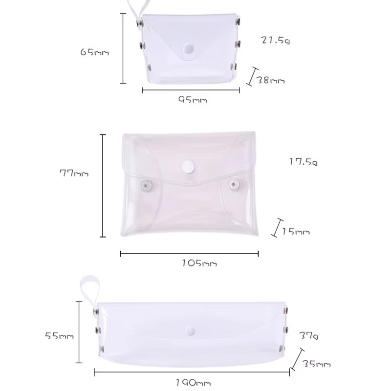 Vista frontal de la bolsa transparente mostrando lápices y útiles escolares