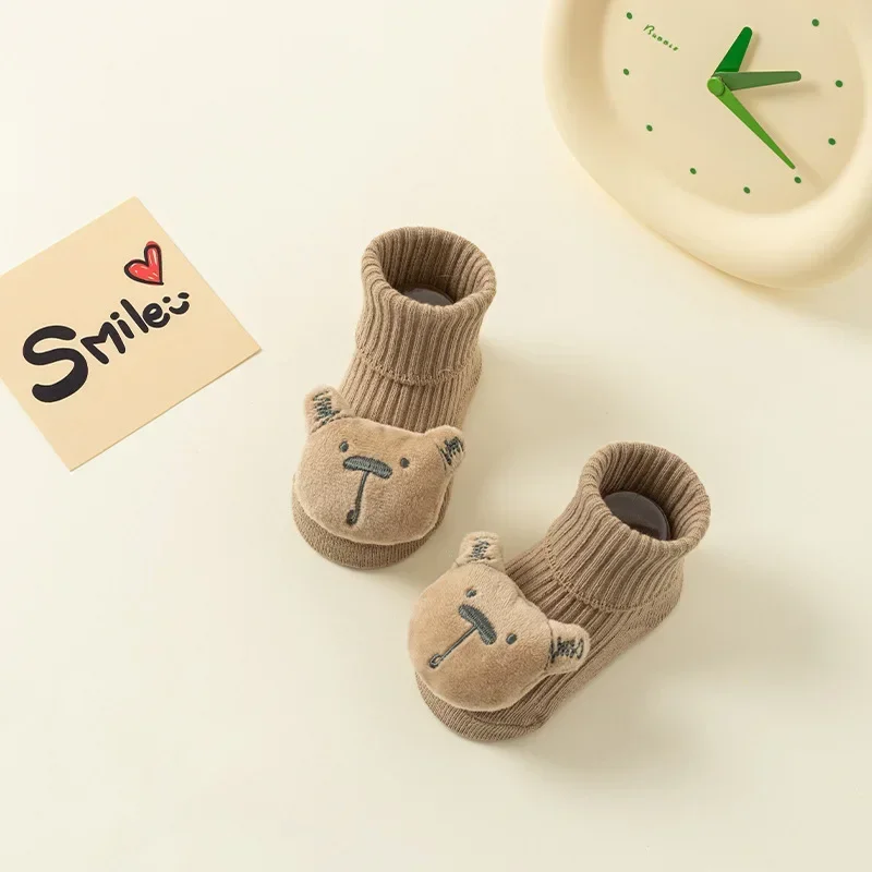Calcetines antideslizantes con diseño 3D para bebé suave y cómodo
