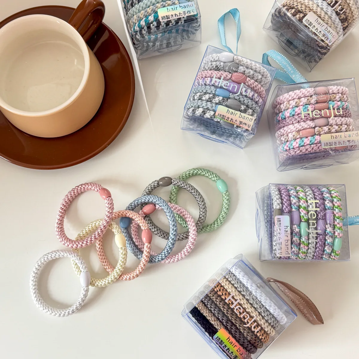 Diadema trenzada para niña con pasadores de bola – Accesorios de cabello - imagen 3