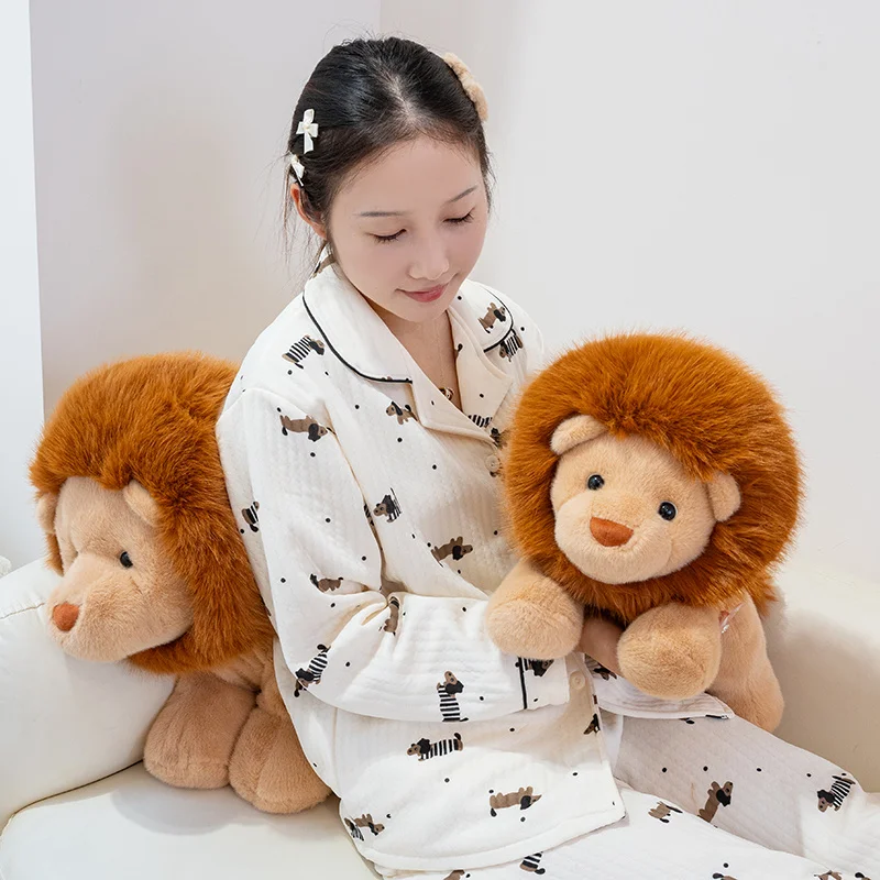 El peluche usado como almohada para dormir