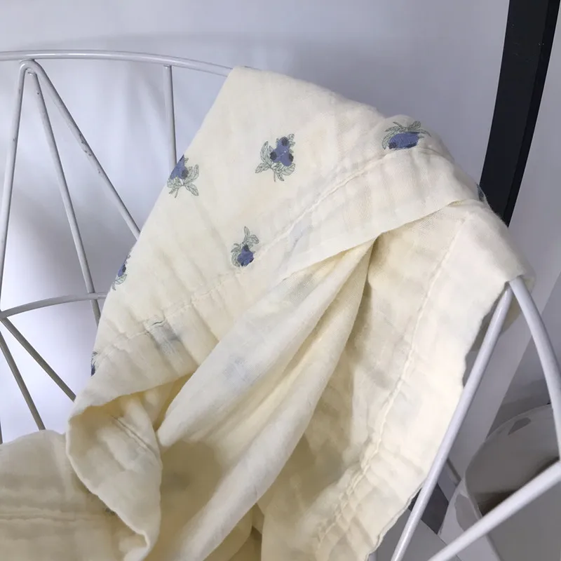 Manta de muselina estampada de arándanos para bebé recién nacido - imagen 5