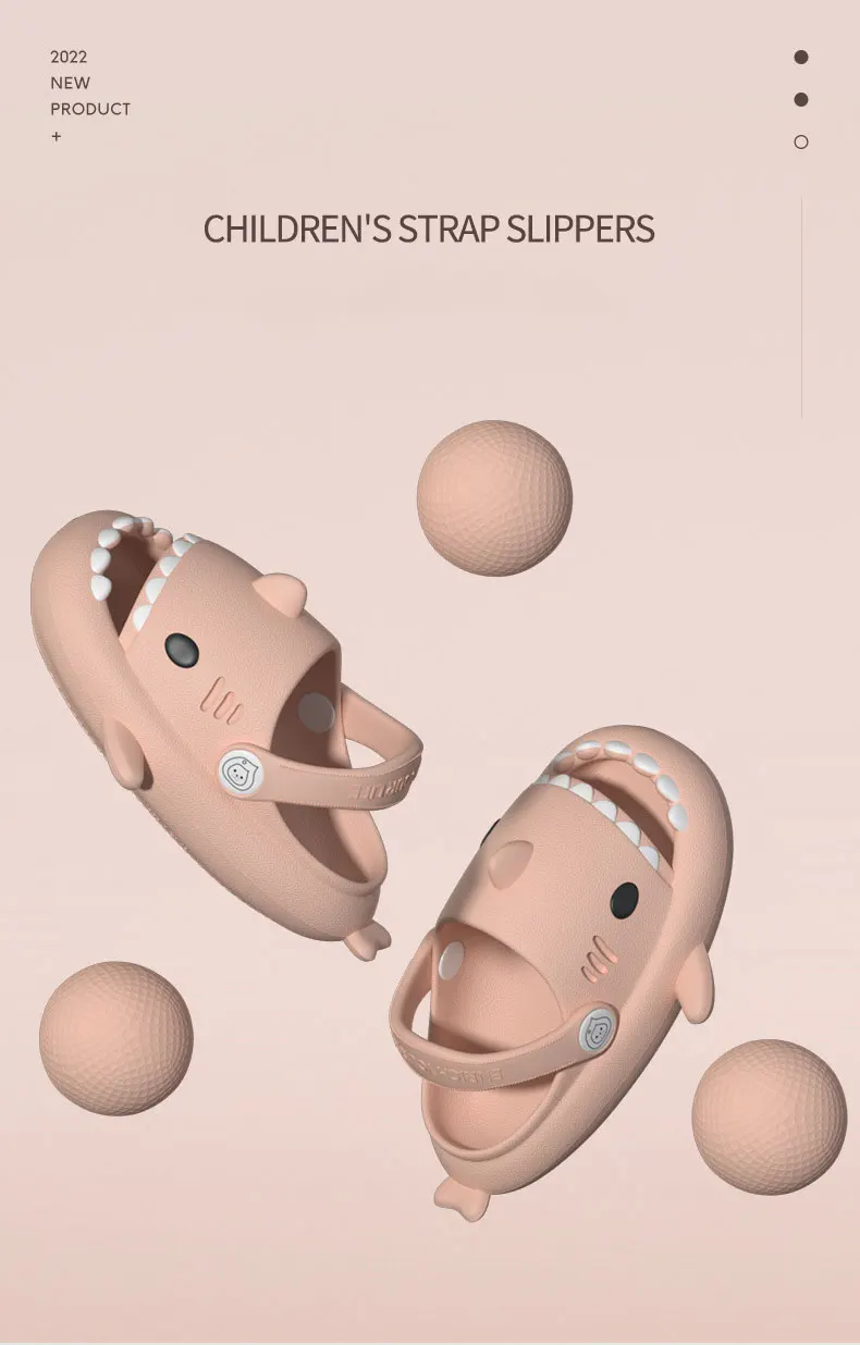 Zapatillas tiburón niño vista frontal con diseño de tiburón sonriente