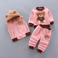 Conjunto de invierno bebé cálido con capucha y estampado de oso