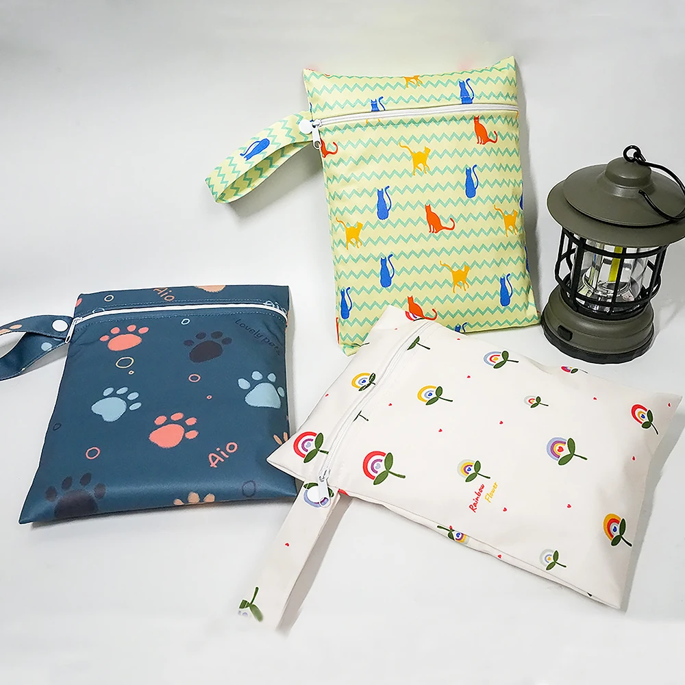 Bolsa de pañales con estampado de zorro en color azul