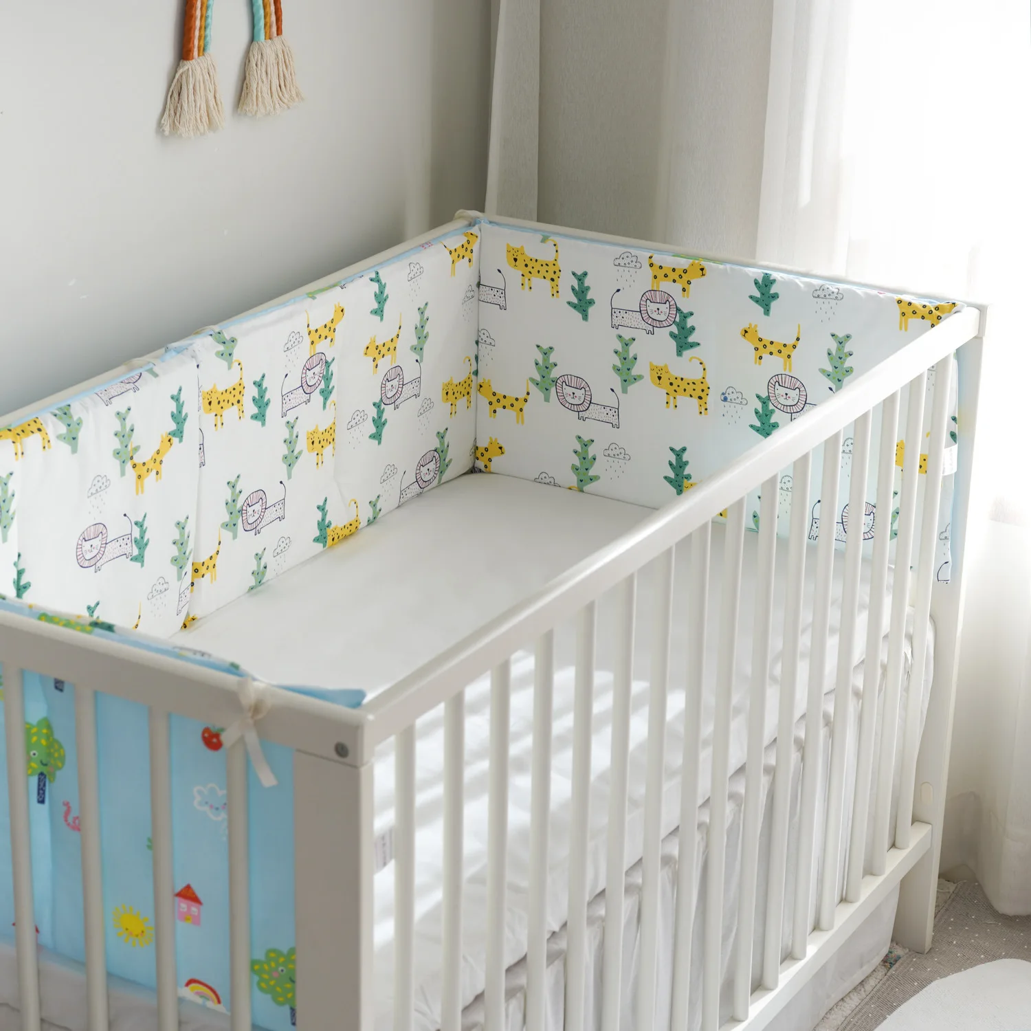 Parachoques para cuna trenzado de algodón con estampado infantil - imagen 4