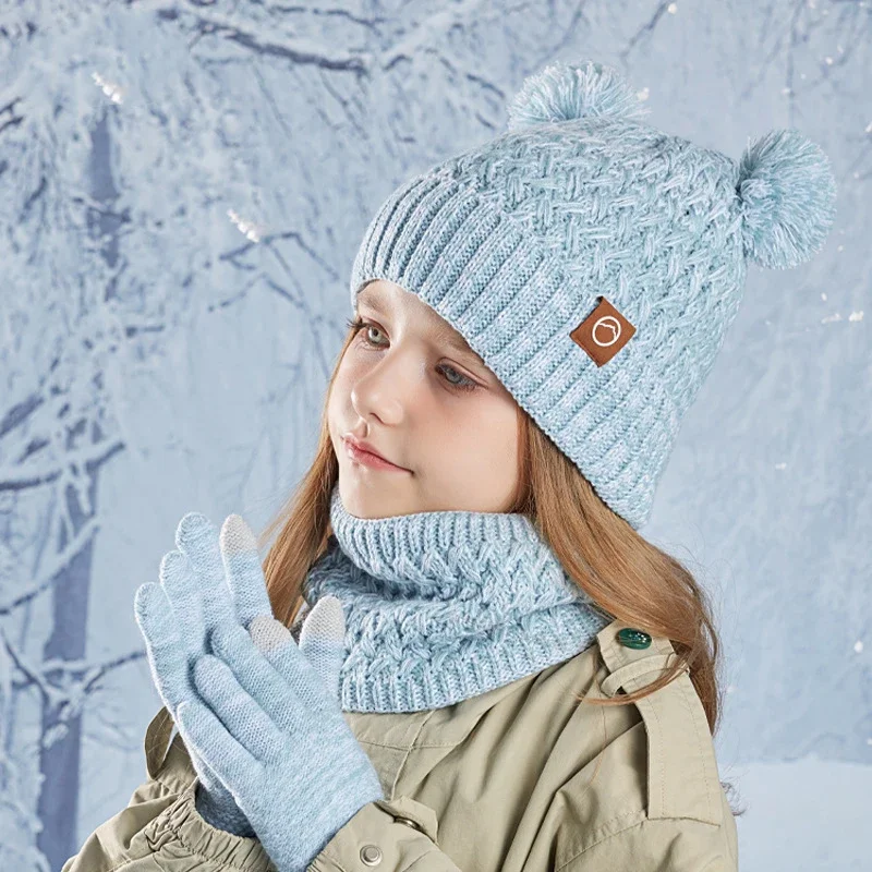 Conjunto de invierno infantil: gorro, bufanda y guantes de punto - imagen 3