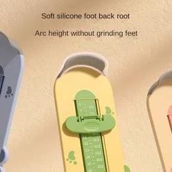 Medidor de pie de bebé para elegir la talla correcta de zapatos