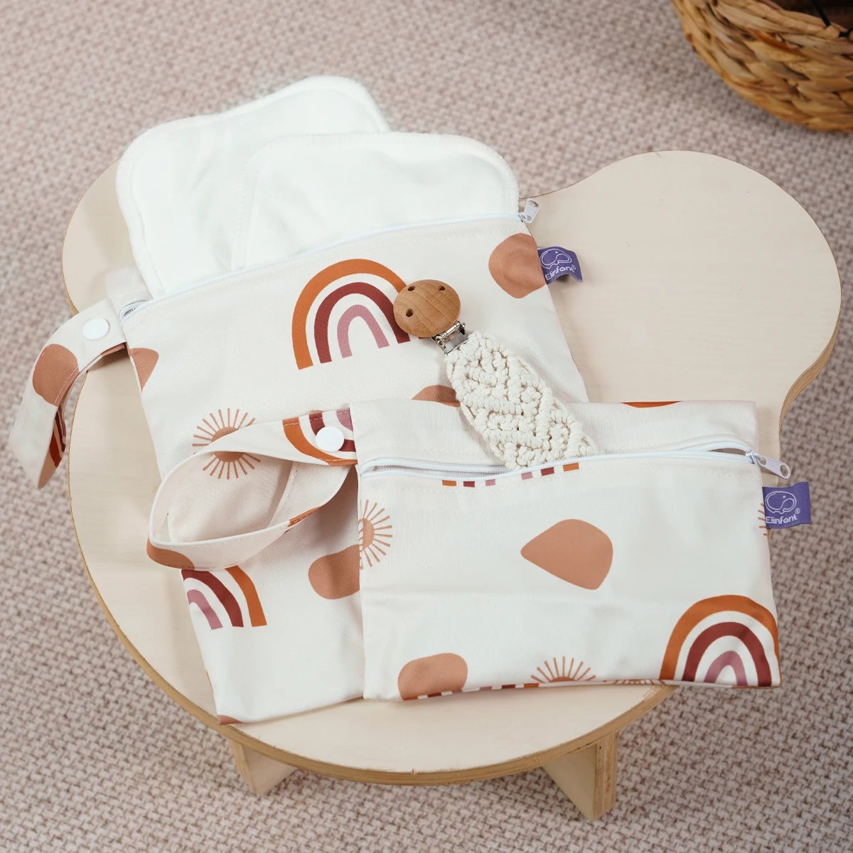 Elinfant Conjunto 2 piezas: bolsa menstrual impermeable 18x14 cm - imagen 4