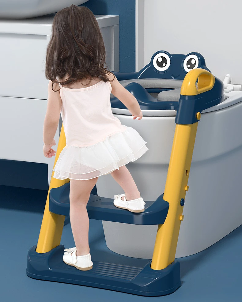 Vista del orinal infantil y soporte
