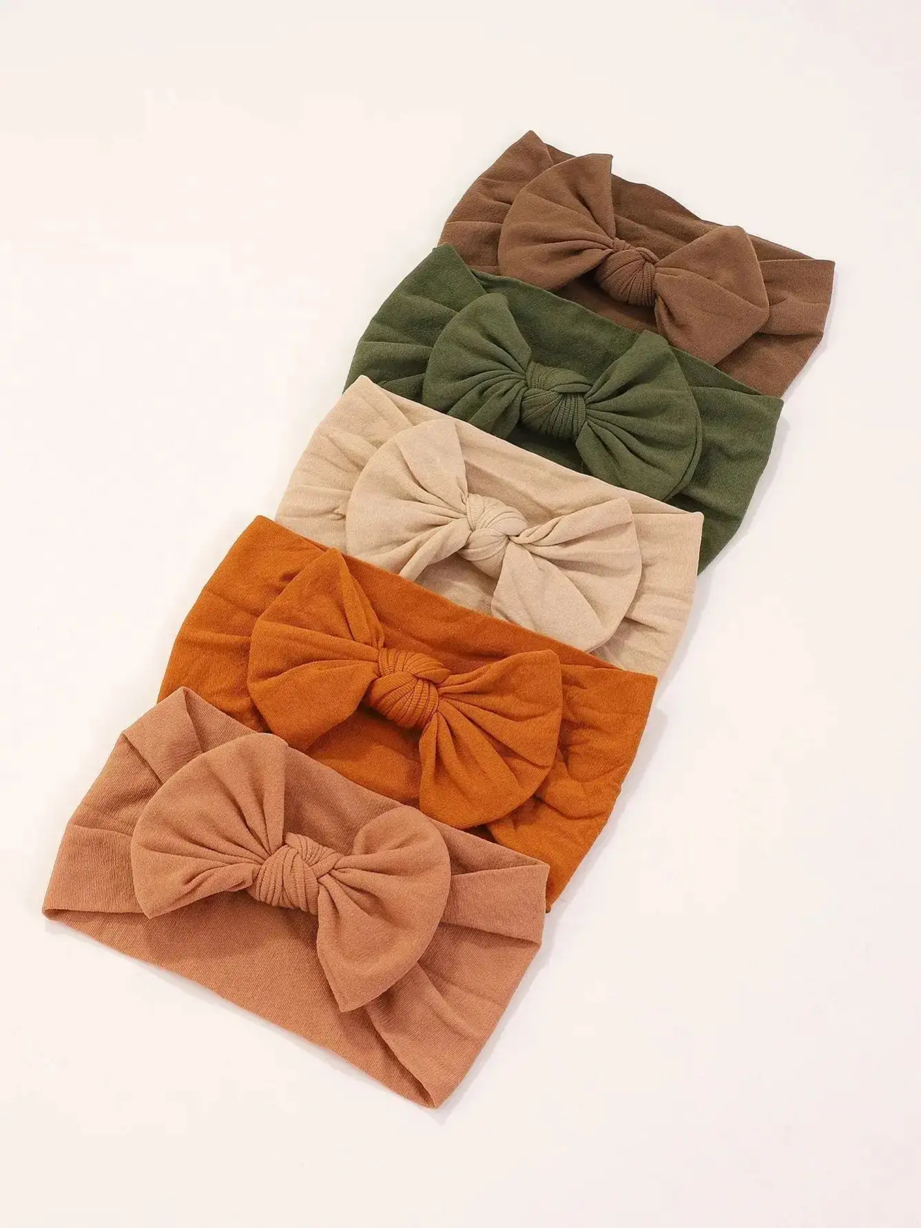Set de varias diademas para temporada otoño-invierno
