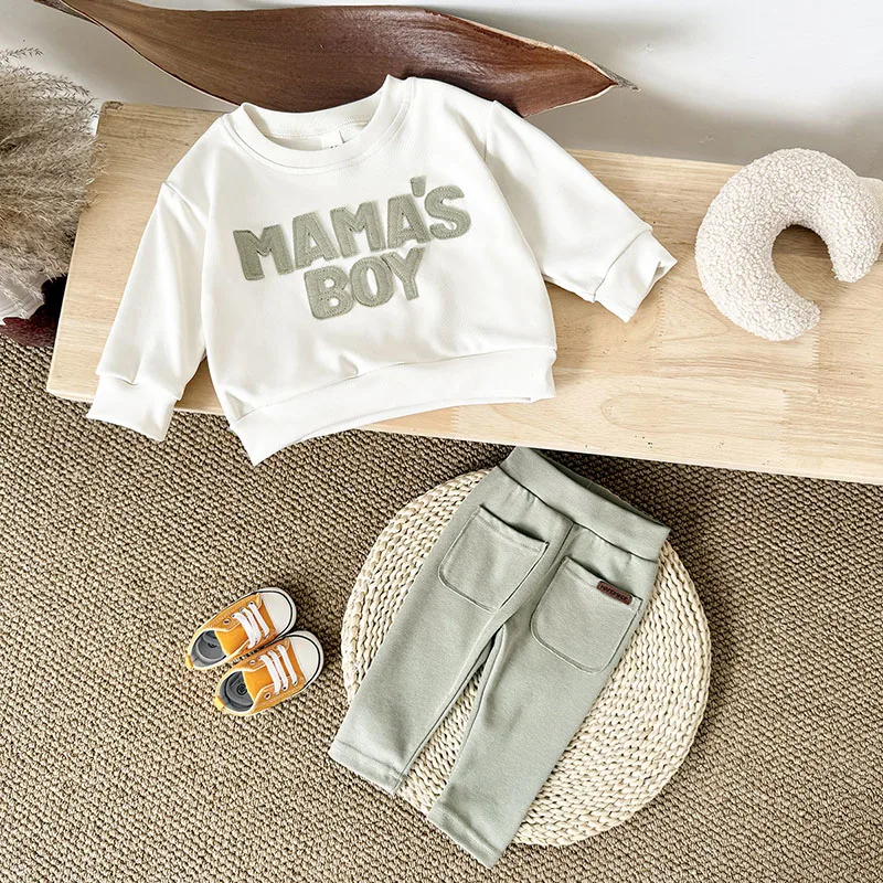 Pantalones ajustados con bolsillos conjunto bebé