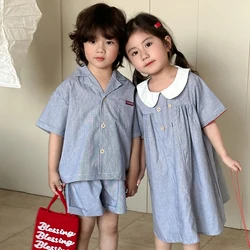 Conjunto hermanos verano: camisa de rayas y vestido cuello Peter Pan