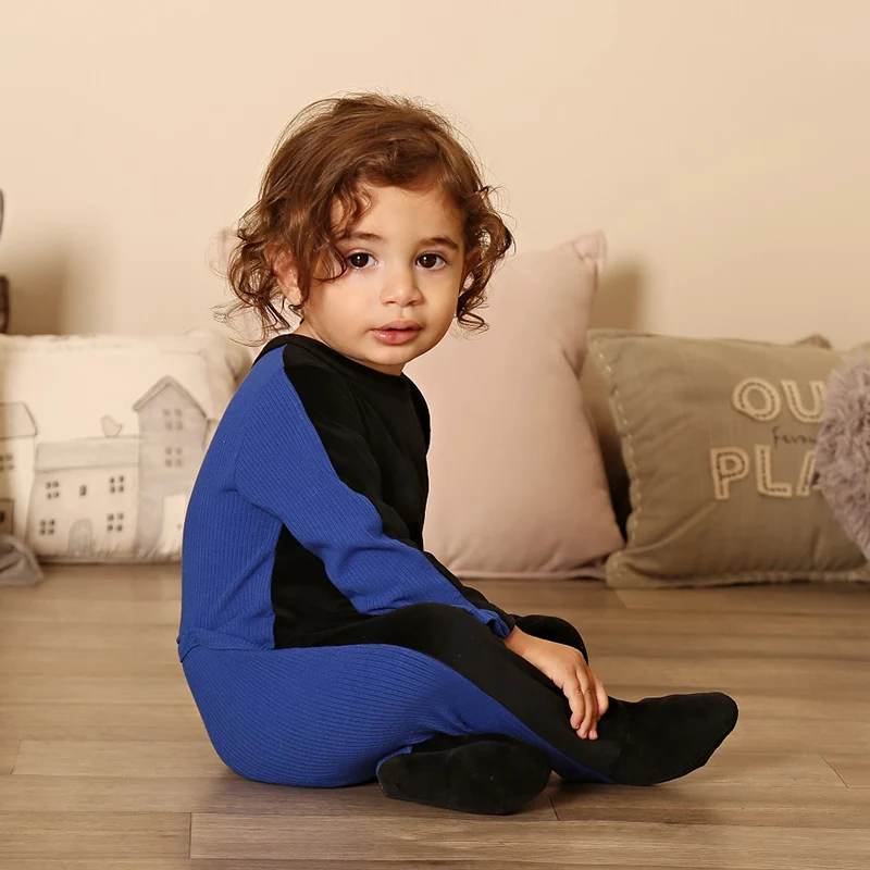 Pelele de invierno acanalado con espalda velour negro para bebé - imagen 5
